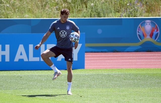 开云全站-磁卡伤愈复出，对葡萄牙勒夫真不打算从善如流？