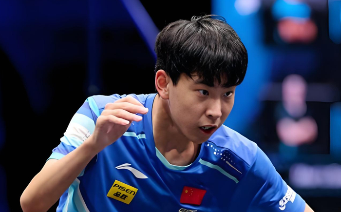 3-2晋级！国乒17岁左手新星崛起：6-10极限翻盘，王皓等到他？|李和宸|U15|世青赛|关文皓|比赛_新浪体育_新浪新闻